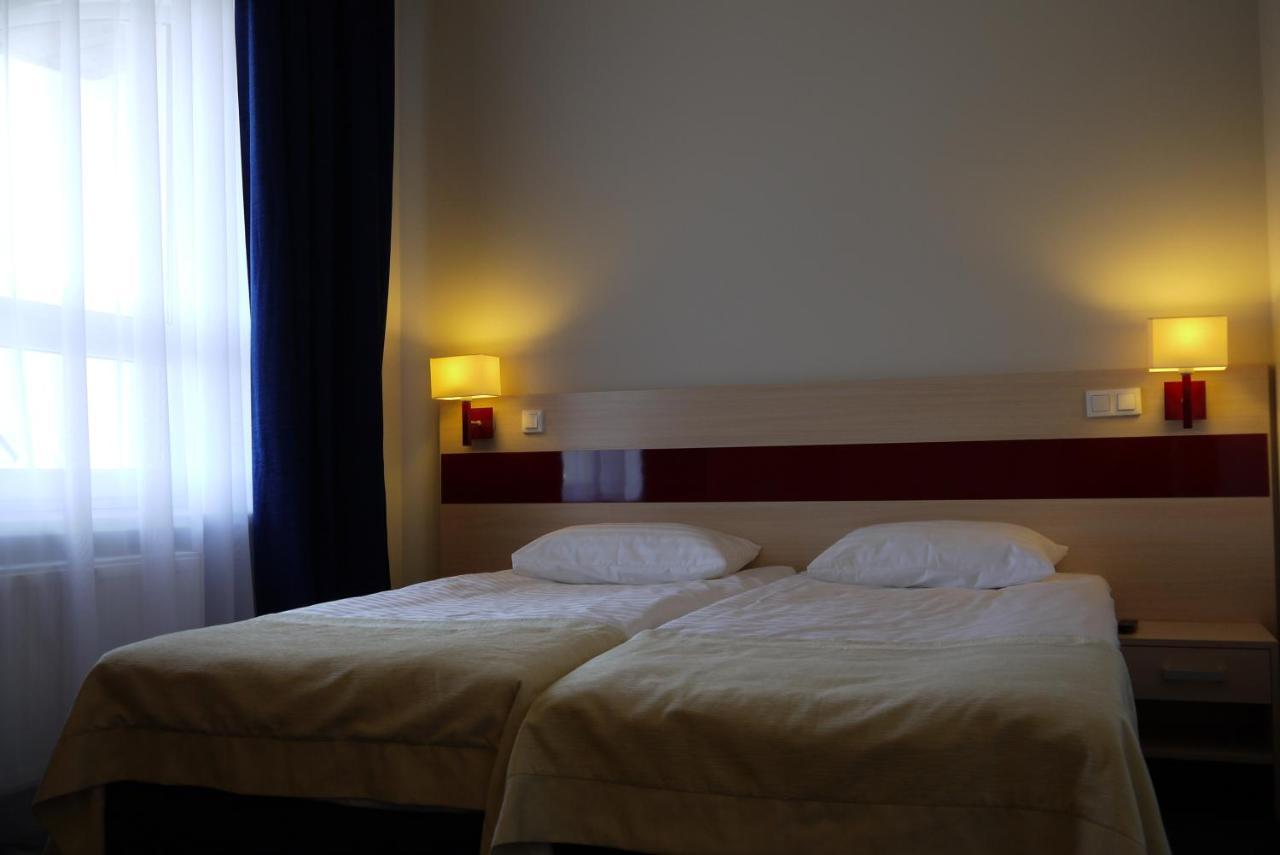 Optima Pochayiv Hotel โปชายิฟ ภายนอก รูปภาพ