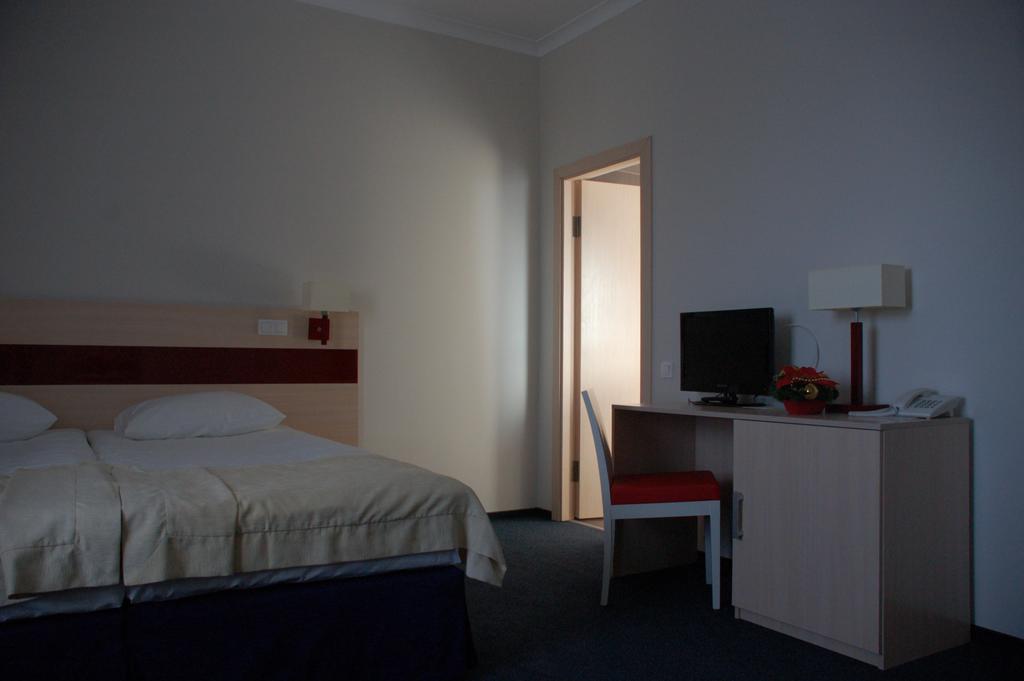 Optima Pochayiv Hotel โปชายิฟ ภายนอก รูปภาพ